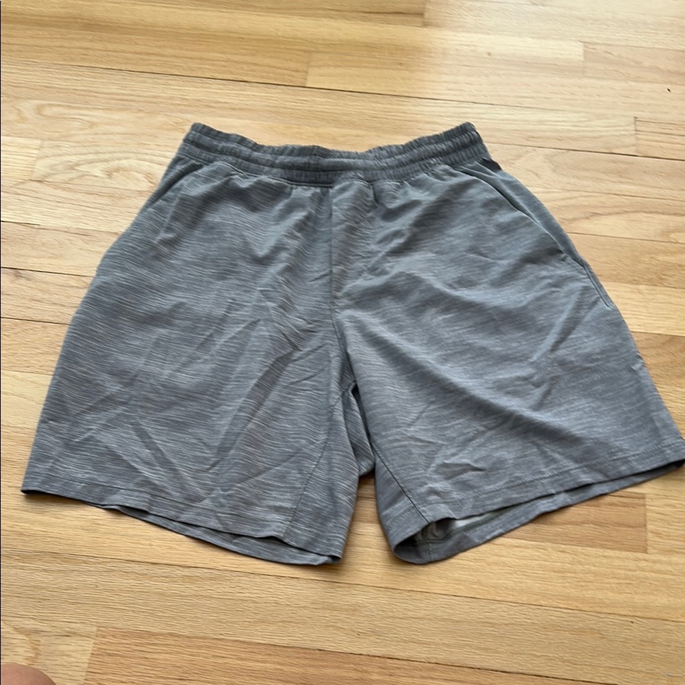 Lululemon Athletica Gray Men’s Pace Breaker Short 7” LL